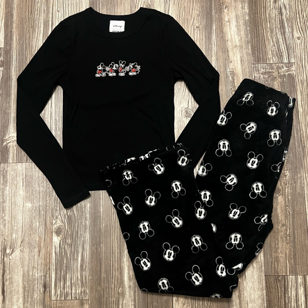 Mickey Mouse Pajama Set